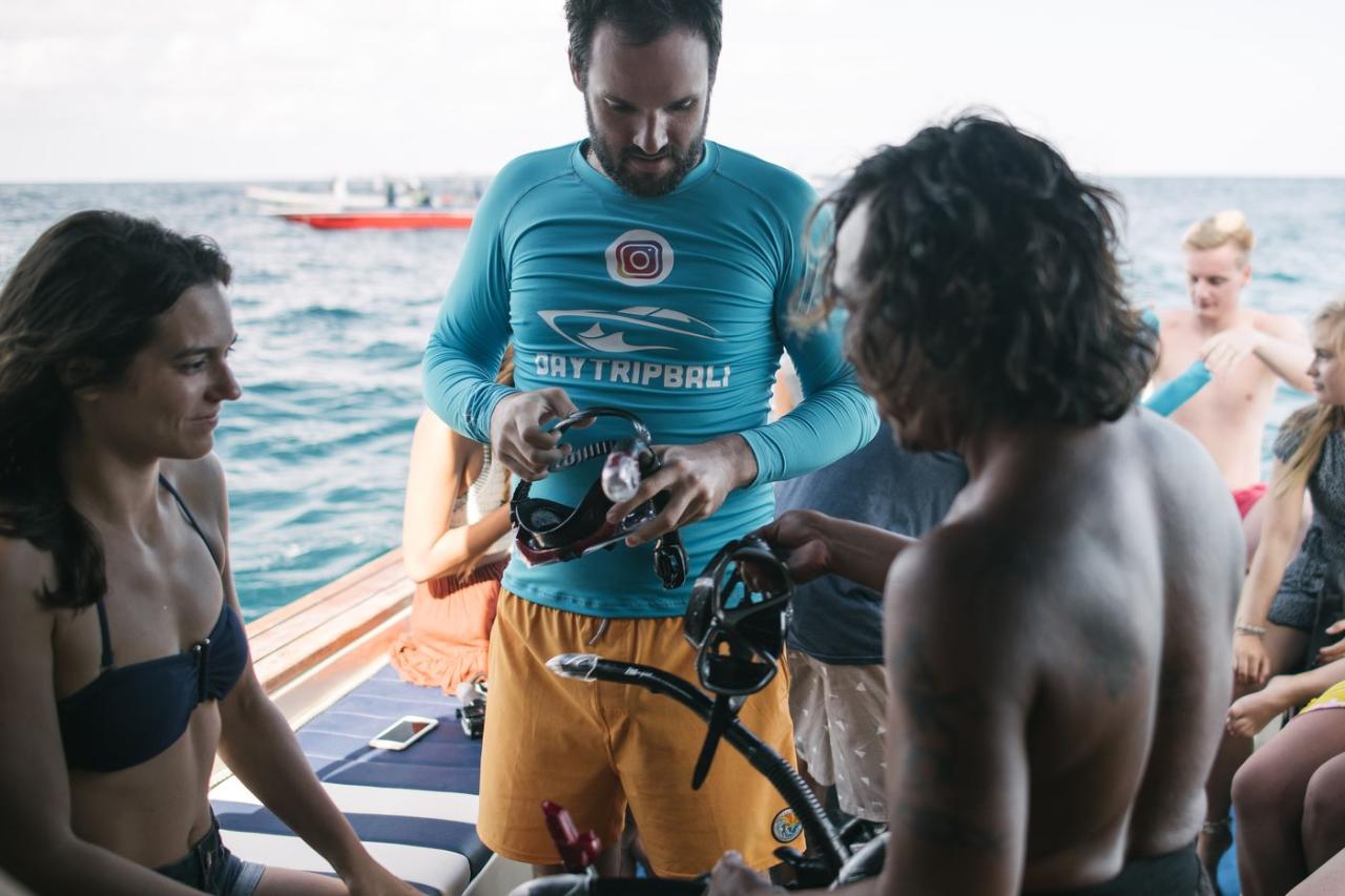 Private Speed Boat Day Trip to Nusa Penida